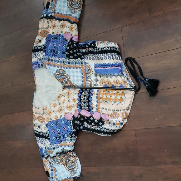 Democracy ladies tatted top - Picture 4 of 11